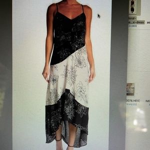 Melloday Black and White floral dress - NWT